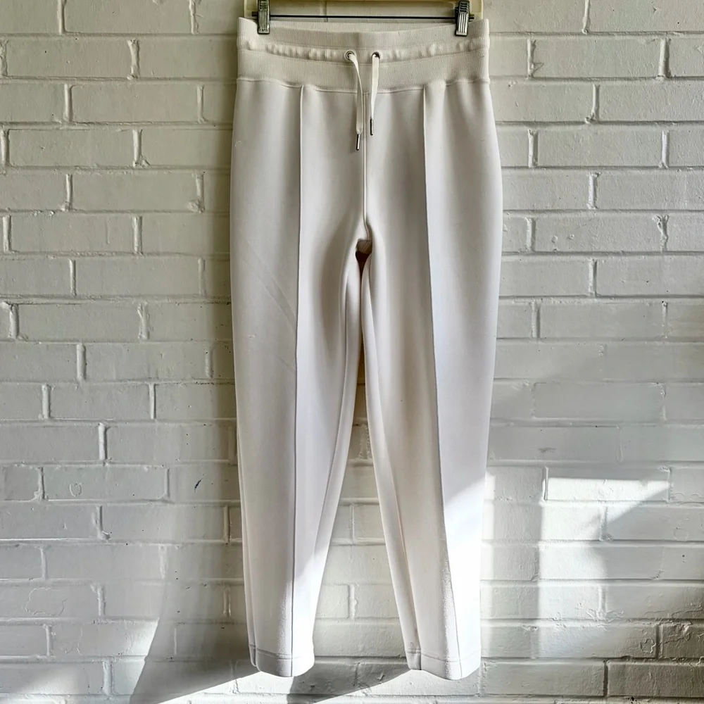 SPANX Air Essentials Luxe Tapered Pant in “Powder” White, SZ M LIKE NEW! 🤍 - Picture 3 of 8